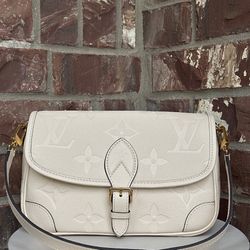 Louis Vuitton White Diane Purse