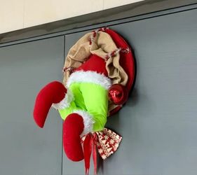 grinch wreath, last one - almost sold out!!