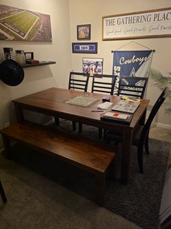 Must sell Dining table!