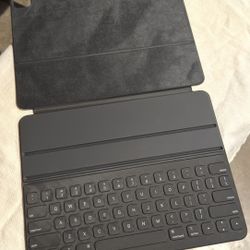 Apple Smart Keyboard Folio for 12.9-inch iPad Pro