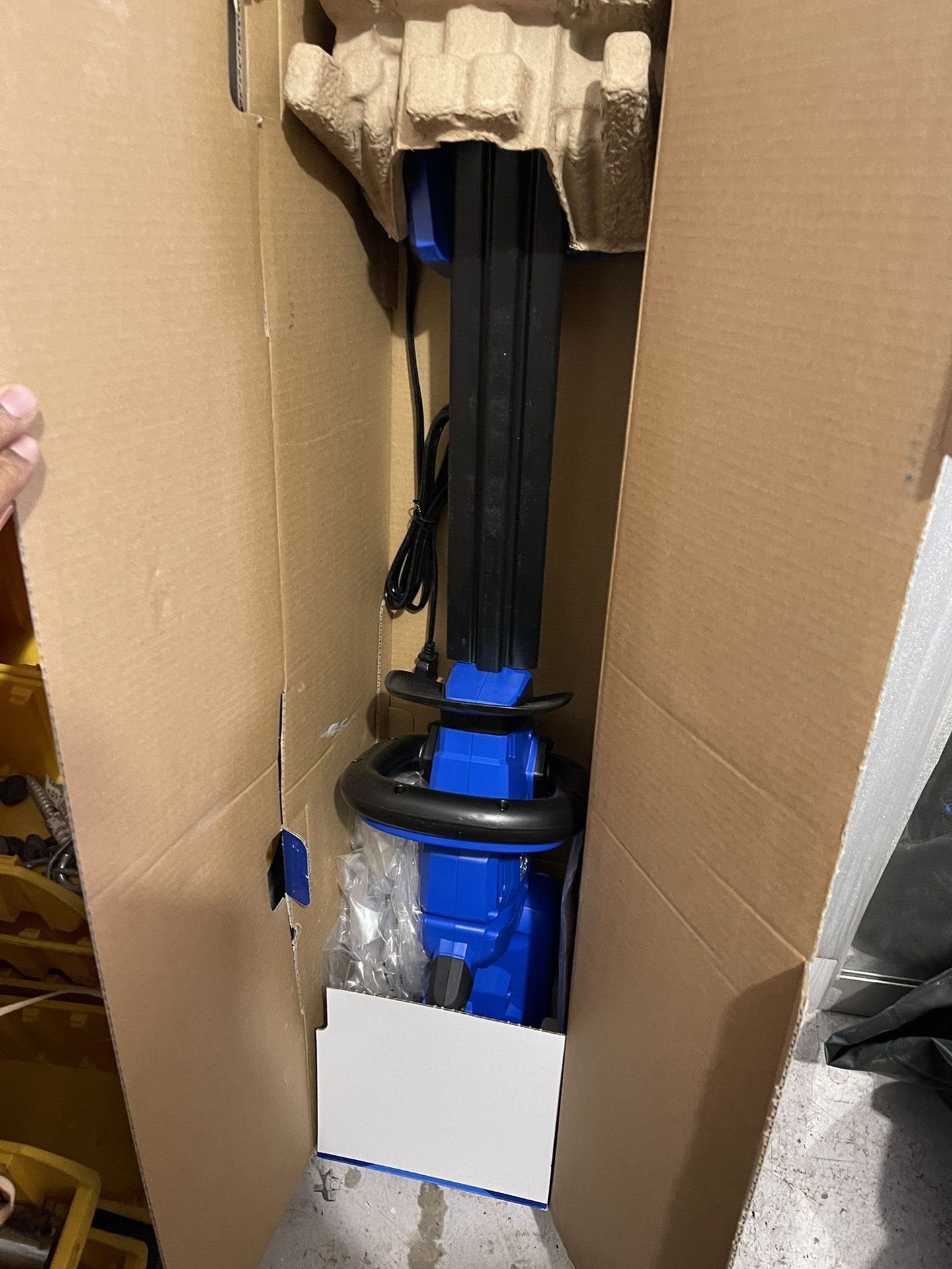 Kobalt 40v Hedge Trimmer (never Used, Missing Battery)