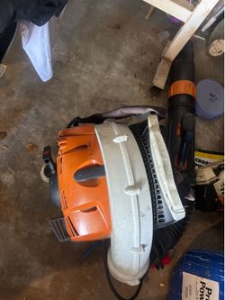 STIHL BR 450 219 mph 642 CFM Gas Backpack Leaf Blower