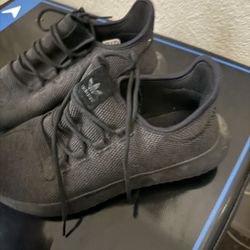 Men’s Adidas Size 9