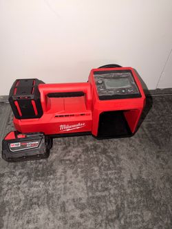 Milwaukee M18 tire inflator with battery