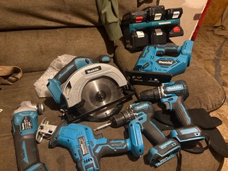 Makita Cordless Power Tool Set