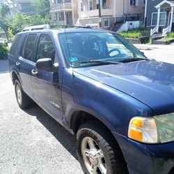 2005 Ford Explorer