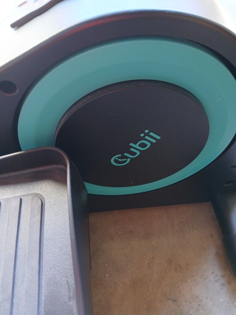 Foot Eliptical Machine Pais $170 New Asking $35