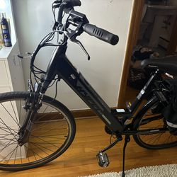 Hyper 26” Sleek Black Electric Bike