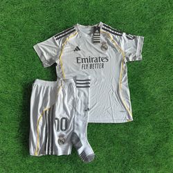 Real Madrid Mbappe #10 Kids Soccer Kit White