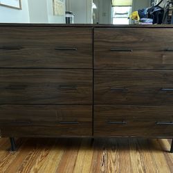6 Drawer Dresser - 52x16”