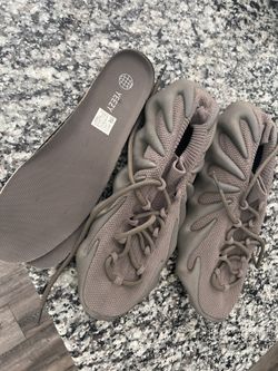 Adidas Yeezy Cinders Men Size 12