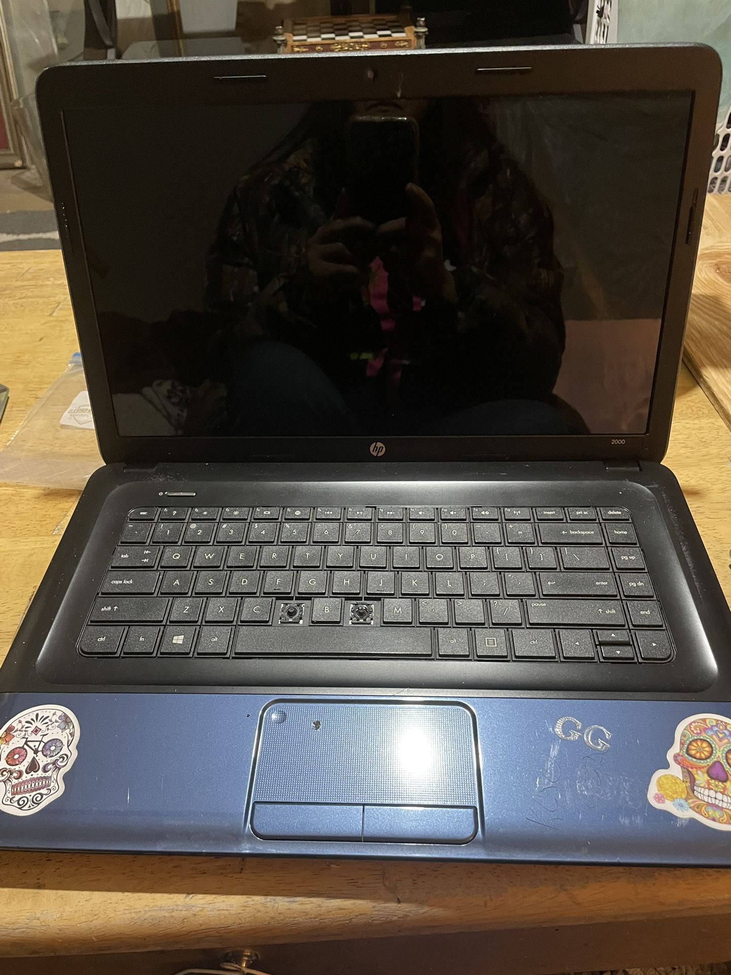 HP 2000 Works But Needs New Battery