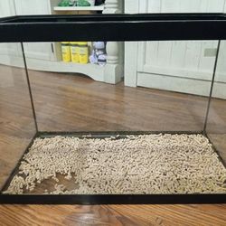 Reptile 15 Gallon Tank With Pellets