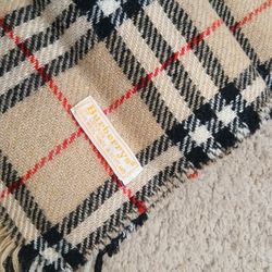 Burberrys Scarf