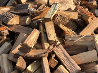 Premium hardwood firewood mix