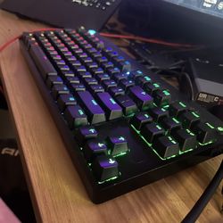 Logitech G Pro RGB keyboard (Mechanical)
