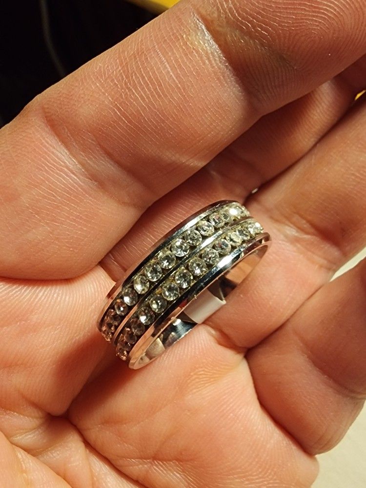 Men White Titanium Band Size 11