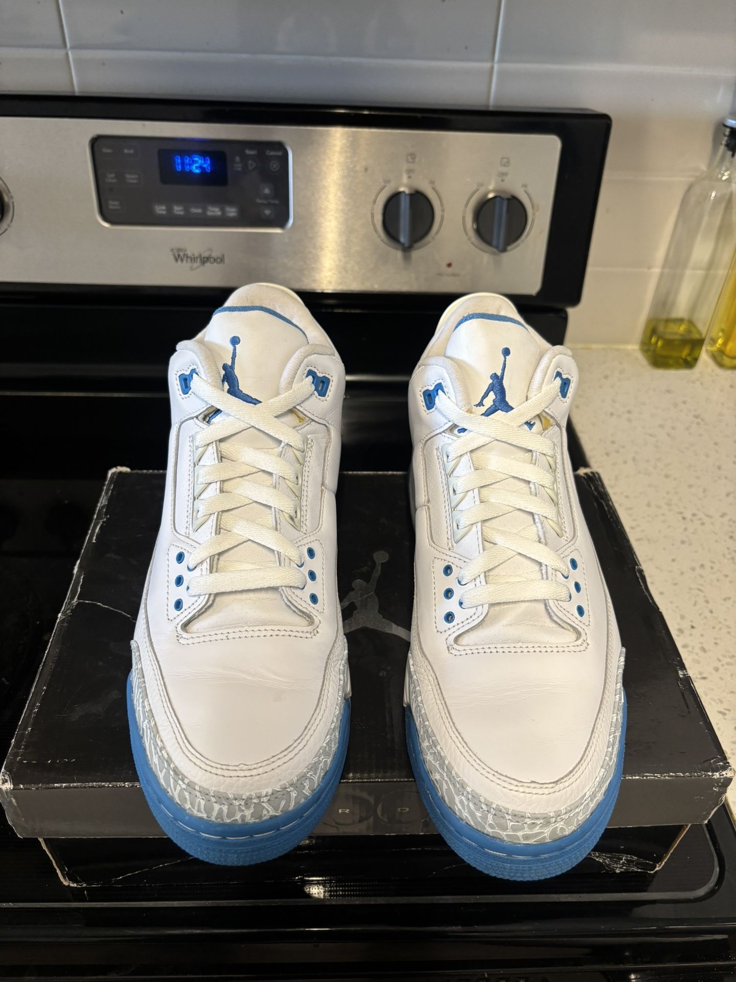 WMNS Air Jordan Retro 3s “Harbor Blue”