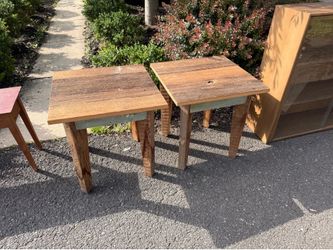 2 Side tables