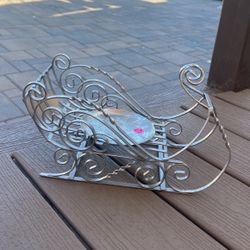Metal Sleigh Candle Holder
