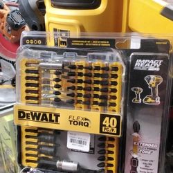 DEWALT 40PC./P. SCREWDRIVING BIT SET 