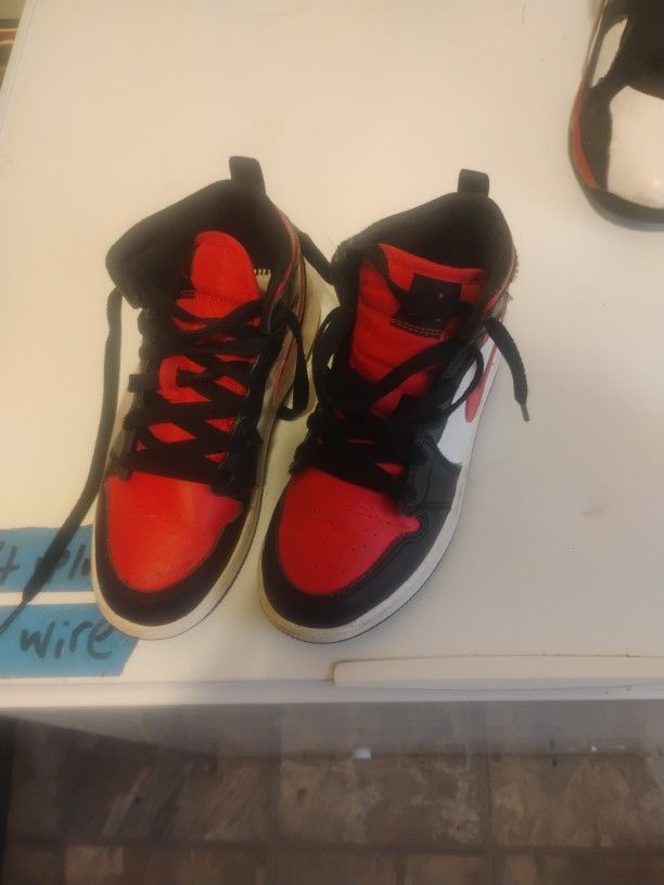 Nike Jordan size 1y