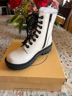 Brand New Shoes – Never Worn – In Box/Packaging