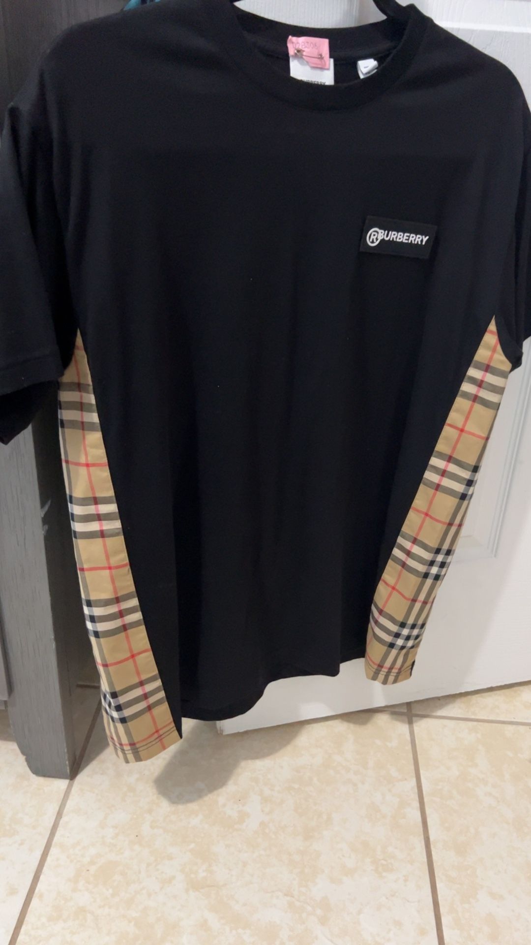 Burberry T-shirt (women)