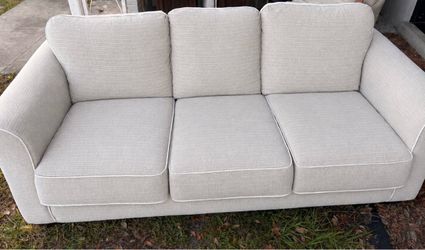 Beautiful Light Gray Sofa – Freshly Cleaned – $180