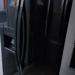 Black Refrigerator Side By Side Glossy Finish 