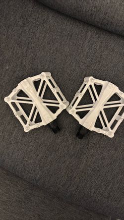 BICYCLE PEDALS