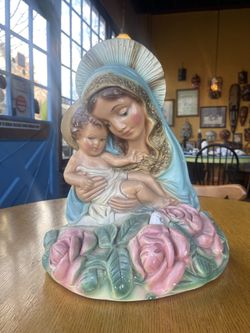 Vintage Chalkware Virgin Mary And Baby Jesus Lamp