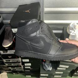 Jordan 1 Mid