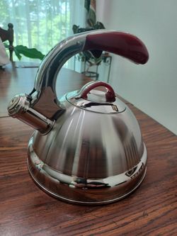 Whistling Tea Kettle 2.7Q/2.5 L $20