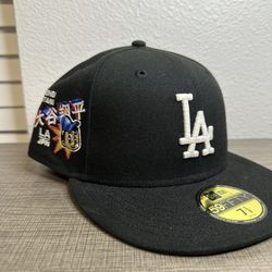 Los Angeles Dodgers RARE OHTANI GLOW IN THE DARK LIMITED EDITION