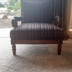 Oversized Chairs 