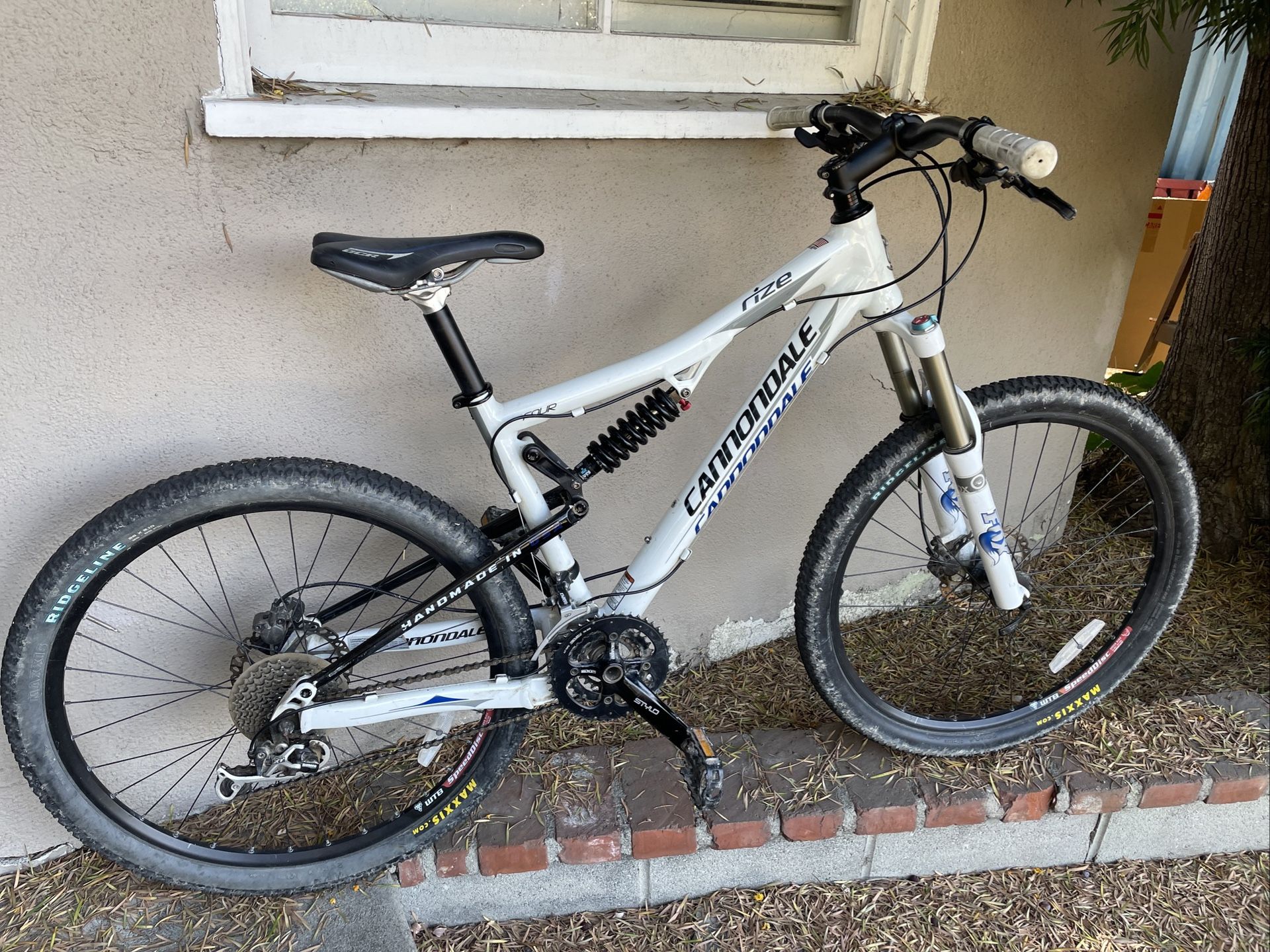 Cannondale Rize Four Full Suspension Mountain Bike Size Small 