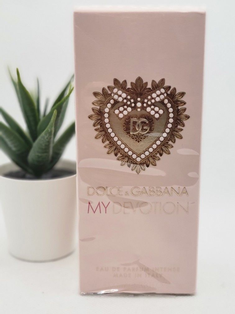 Dolce&Gabbana
My Devotion Eau de Parfum Intense
3.3 fl SEALED