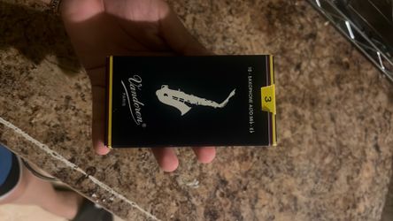 Sax alto reeds size 3  brand vandoren