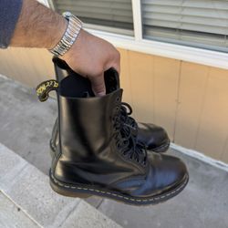 🔥Dr. Martens  Black Smooth Leather Mid Calf Boots 