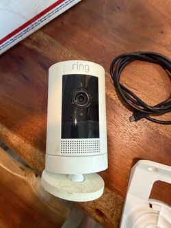 Ring cameras and  doorbells lot