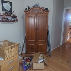 Armoire/TV Cabinet 