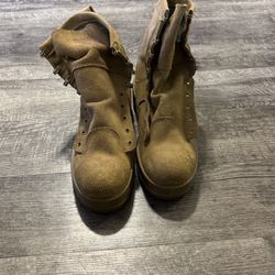 Boots, military