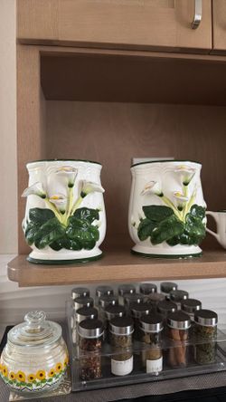 Glass containers