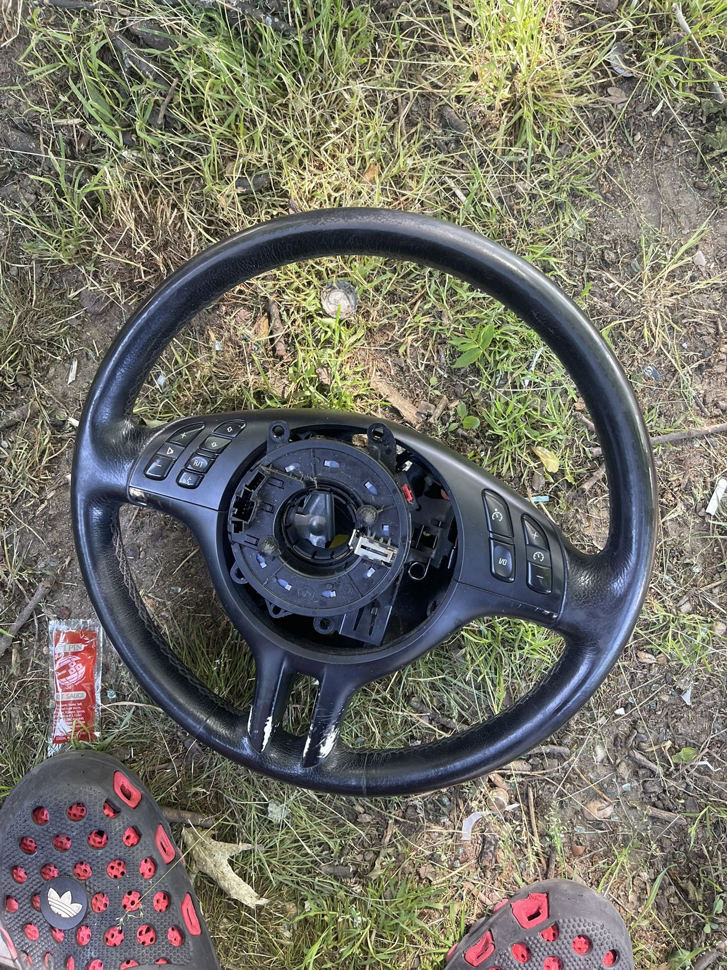 2000-2006 BMW Series 3. Steering Wheel