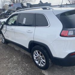For Parts 2019 Jeep Cherokee 