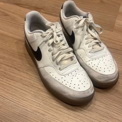 Nike Low-top Sneakers