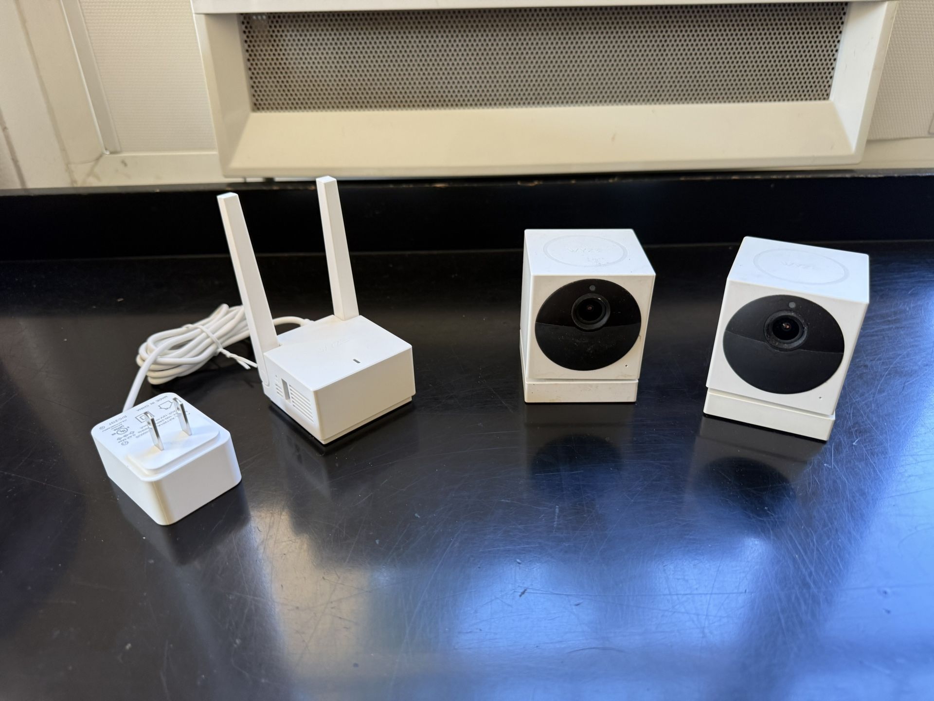 Wyze Cam Outdoor V2 Starter Bundle + Extra Outdoor V2 Camera