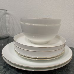 Bowls And Plates Set