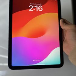 iPad 10th Gen 